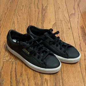 Adidas Sleek black, Sz 5-1/2 Women, Like New